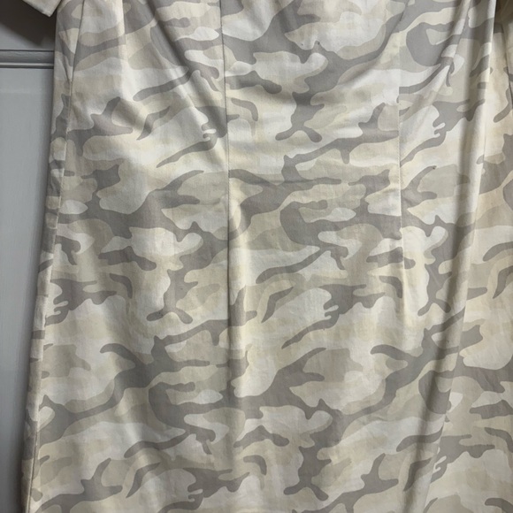 Vineyard Vines Cream Camo Shirt Dress size 2‎ - Picture 10 of 12